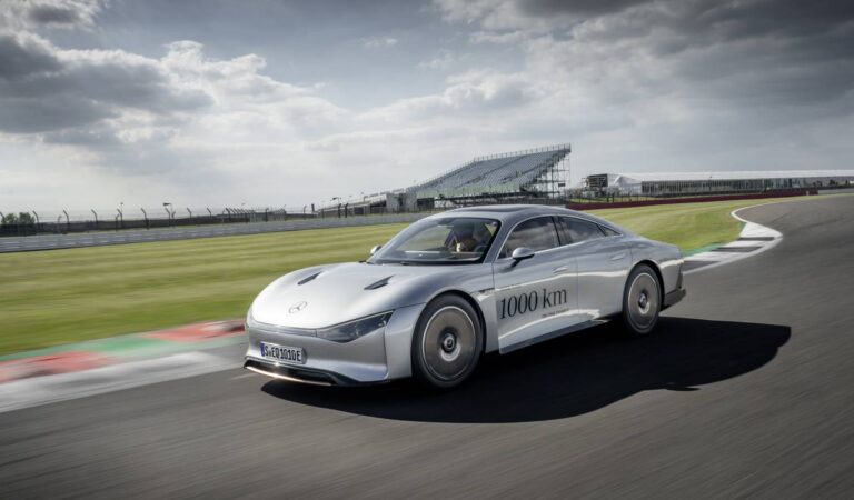 Introducing the Mercedes-Benz VISION EQXX: The Pinnacle of Electric Efficiency and Range